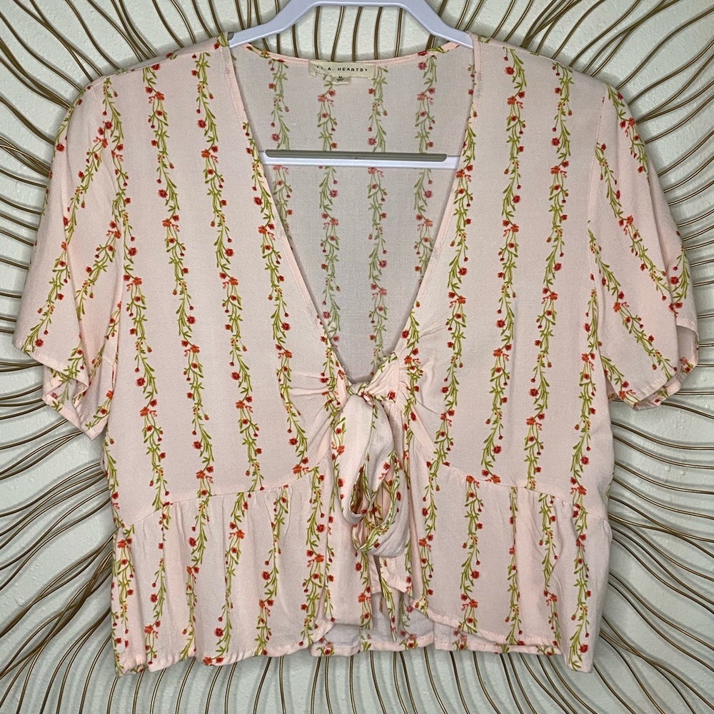 LA Hearts Floral Tie Front Crop Top